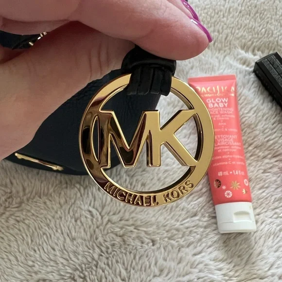 Michael Kors mini bucket bag bundle - Picture 8 of 16